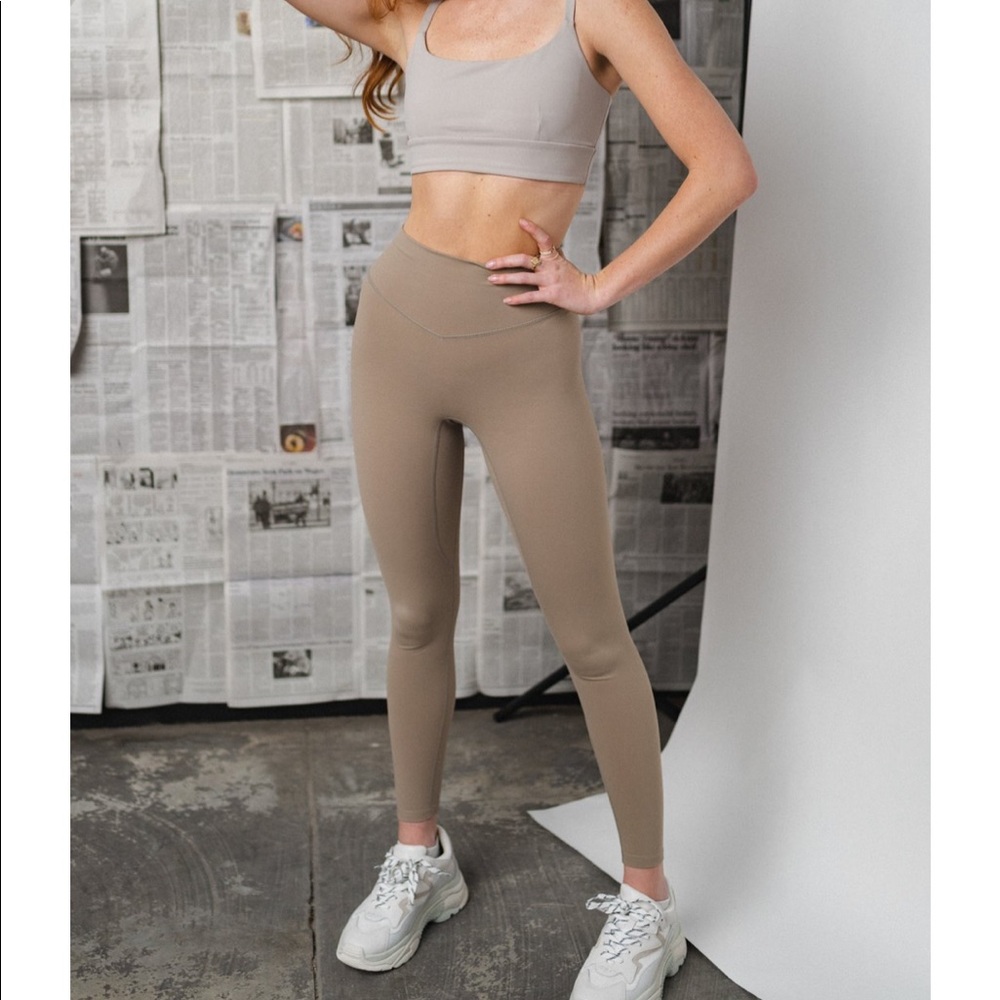 Balance Athletica THE CLOUD PANT - GRAPHITE